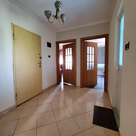 Whole Apartment Center Of Tirana Air Conditioned Appartement