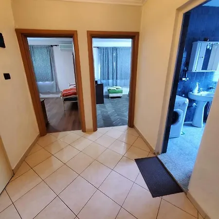 Whole Apartment Center Of Tirana Air Conditioned Appartement *